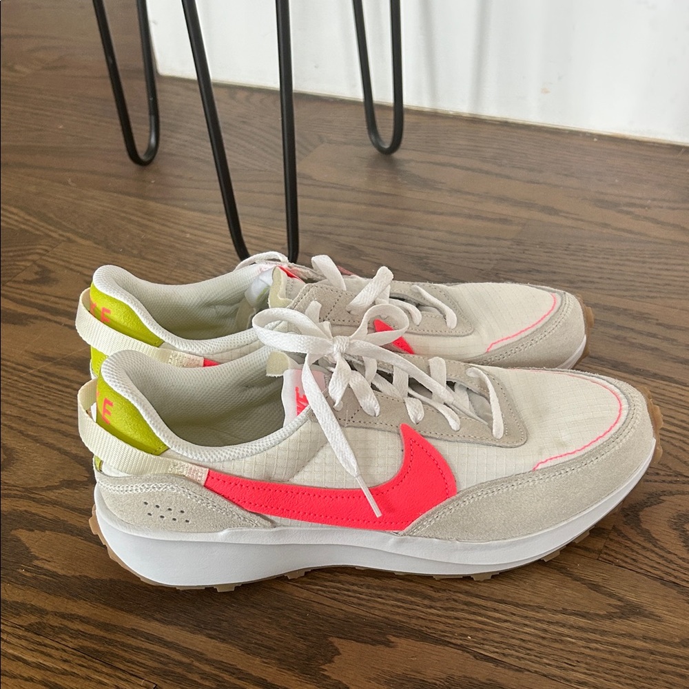 Nike Women's debut waffle Sneakers - White, Pink, and Yellow
